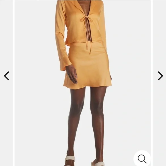 NWOT Sage The Label Jess Tie Front Shirt - Small - Picture 2 of 8